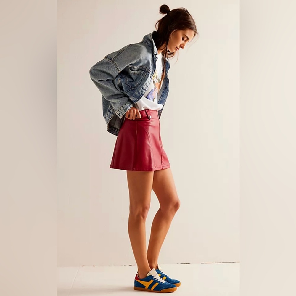 FREEPEOPLE: We the Free Runaway Vegan Mini Skirt | Size 28, Red